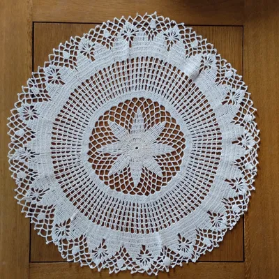 Napperon au crochet, diamètre 47cm